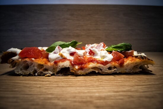 Foto La Pizzaria - Pizzeria a Taglio Labaro